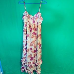 Size small floral maxi dress by ELLE size small
